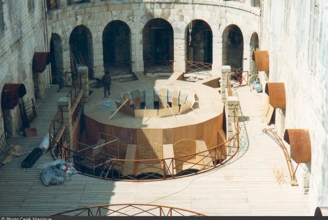 Construction de la Salle du Trésor en 1990 : le toit