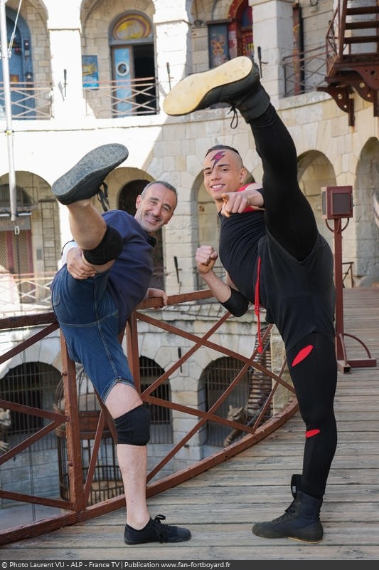 [Spoilers] Présentation > Fort Boyard 2022-01 - Centre de Conservation des Chimpanzés et Keep a Breast (02/07/2022) Fort-boyard-2022-officielle-equipe01-06