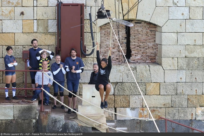 [Spoilers] Présentation > Fort Boyard 2022-01 - Centre de Conservation des Chimpanzés et Keep a Breast (02/07/2022) Fort-boyard-2022-officielle-equipe01-32