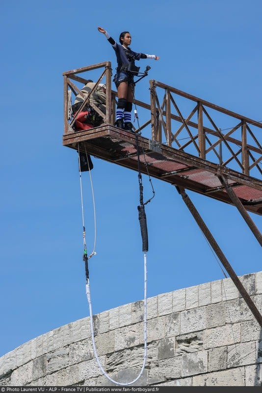 [Spoilers] Présentation > Fort Boyard 2022-01 - Centre de Conservation des Chimpanzés et Keep a Breast (02/07/2022) Fort-boyard-2022-officielle-equipe01-52