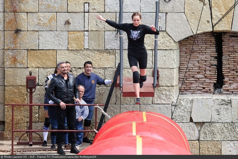 [Spoilers] Présentation > Fort Boyard 2022-04 - Les bonnes fées (23/07/2022) Fort-boyard-2022-officielle-equipe04-10