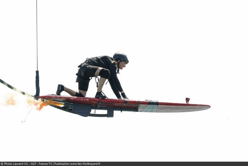 [Spoilers] Présentation > Fort Boyard 2022-05 - Premiers de Cordée (30/07/2022) Fort-boyard-2022-officielle-equipe05-08