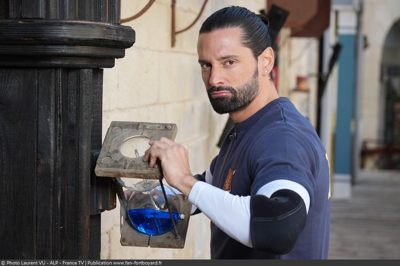 [Spoilers] Présentation > Fort Boyard 2022-09 - Graines de joie (27/08/2022) Fort-boyard-2022-officielle-equipe09-04