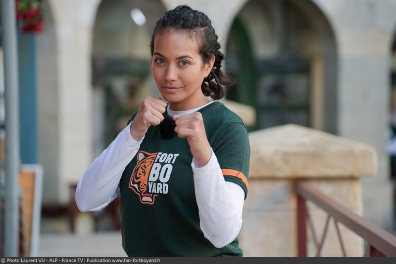 [Spoilers] Présentation > Fort Boyard 2023-05 - SOS Préma (29/07/2023) Fort-boyard-2023-officielle-equipe05-06