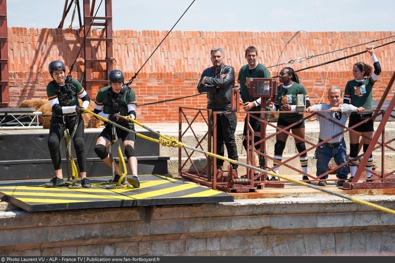 [Spoilers] Présentation > Fort Boyard 2023-05 - SOS Préma (29/07/2023) Fort-boyard-2023-officielle-equipe05-14