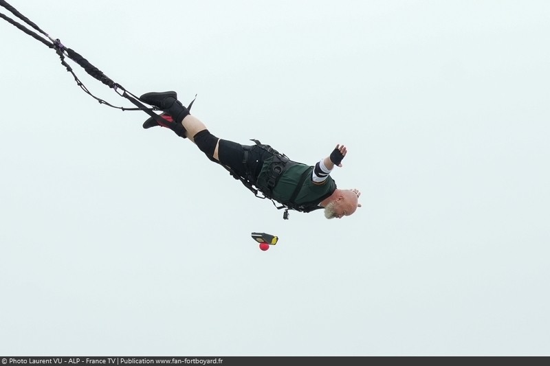 [Spoilers] Présentation > Fort Boyard 2023-06 - Pompiers solidaires (05/08/2023)  Fort-boyard-2023-officielle-equipe06-14