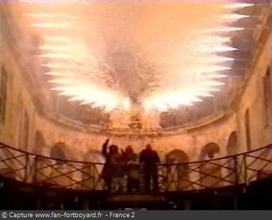 Fort Boyard 1997 : Effets pyrotechnique à la fin de l'émission spéciale Noël