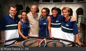 RÉACTIONS > Fort Boyard 2000-03 - Équipe Frank Lebœuf (08/07/2000) Fort-boyard-2000-equipe-03