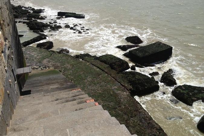 Fort Boyard 2013 : Un Fort... Sur un boyard... A marée basse... (28/05/2013)