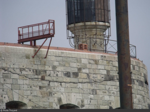 Fort Boyard 2013 : Le nouveau garde-corps sur la terrasse (07/05/2013)