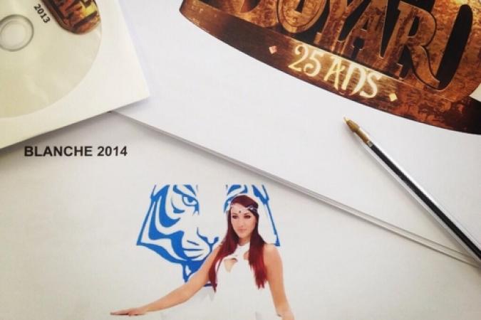 Fort Boyard 2014 : Delphine Wespiser est en réunion de travail pour la prochaine saison (09/04/2014 - D. Wespiser)