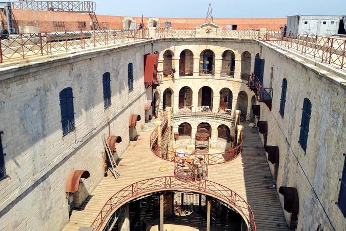 Fort Boyard 2015 : Aperçu de la cour intérieure (15/05/2015)