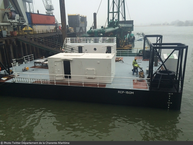 Fort Boyard 2015 - Changement de la plate-forme : Construction aux Pays-Bas (février 2015)