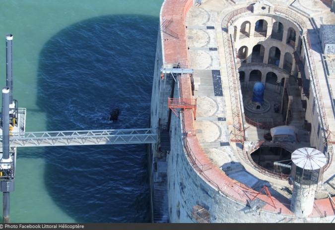 Fort Boyard 2016 - Survol du fort pendant l'installation des nouveautés (24/04/2016)