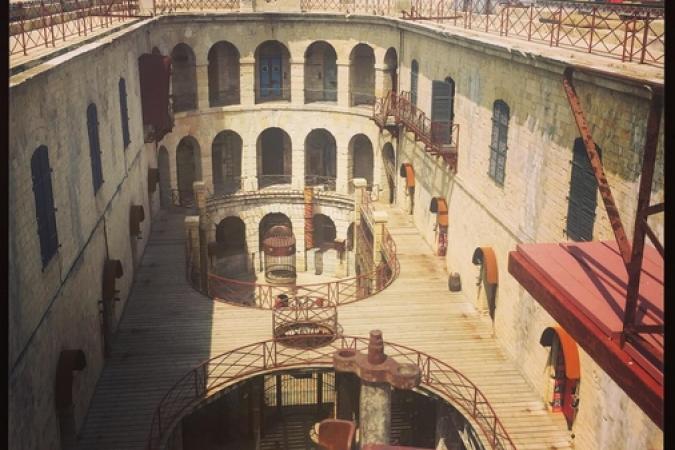 Fort Boyard 2016 - Vue de la cour sous le soleil (06/06/2016)