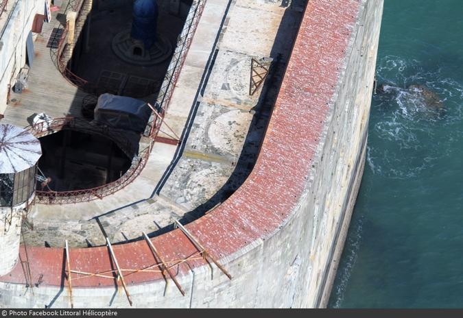 Fort Boyard 2016 - Survol du fort pendant l'installation des nouveautés (24/04/2016)