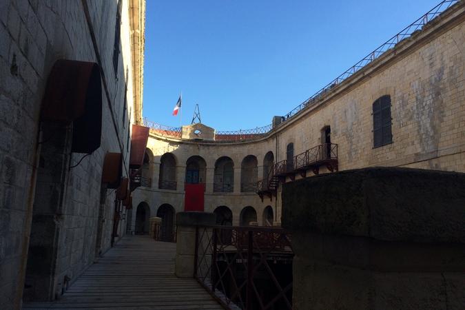 Fort Boyard 2016 - Drapeau pour le 14 juillet