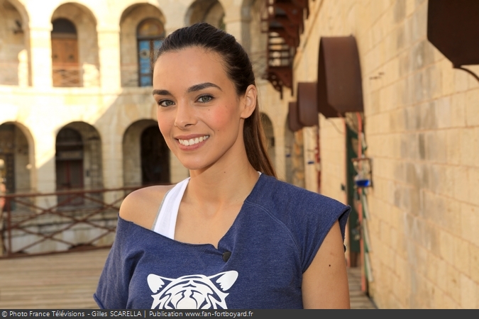 [Spoilers] Présentation > Fort Boyard 2018-01 - Stars de Champagne (23/06/2018) Fort-boyard-2018-officielle-equipe01-10