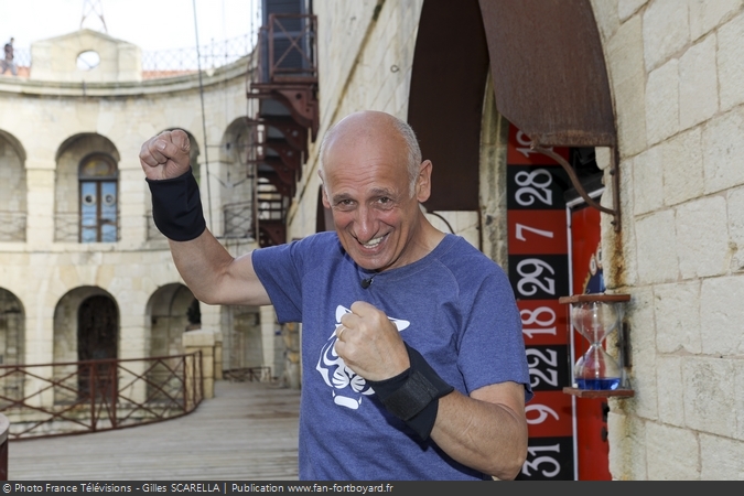 [Spoilers] Présentation > Fort Boyard 2018-03 - Guy Etienne (07/07/2018) Fort-boyard-2018-officielle-equipe03-04