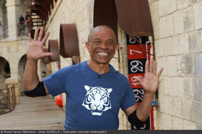 [Spoilers] Présentation > Fort Boyard 2018-07 - Juste humain (18/08/2018) Fort-boyard-2018-officielle-equipe07-06