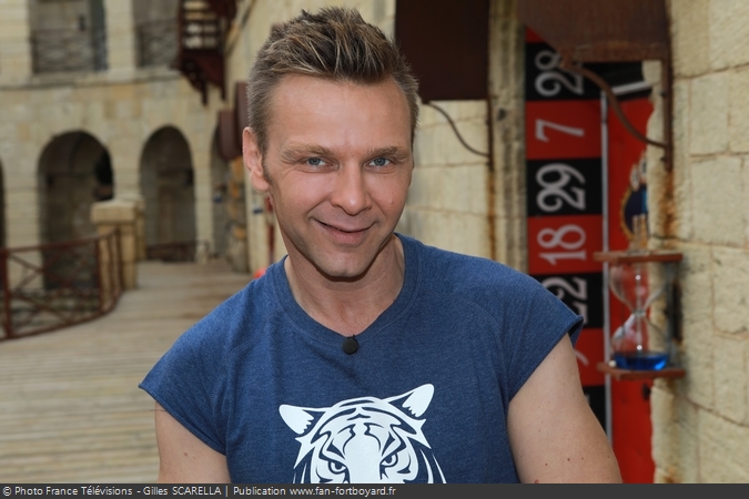  [Spoilers] Présentation > Fort Boyard 2018-09 - Asperger Amitié (01/09/2018) Fort-boyard-2018-officielle-equipe09-10