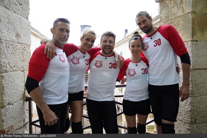 [Spoilers] Présentation > Fort Boyard 2019-01 - Sourire à la Vie (22/06/2019) Fort-boyard-2019-officielle-equipe01-03