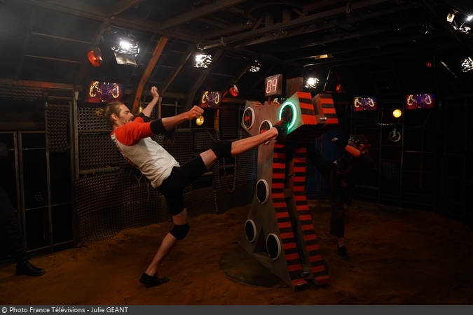 [Spoilers] Présentation > Fort Boyard 2019-01 - Sourire à la Vie (22/06/2019) Fort-boyard-2019-officielle-equipe01-04