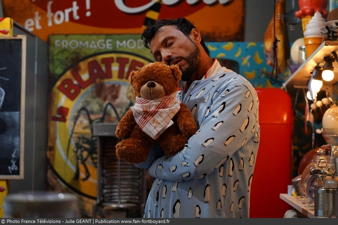 [Spoilers] Présentation > Fort Boyard 2019-03 - Secours Populaire Français (06/07/2019) Fort-boyard-2019-officielle-equipe03-14