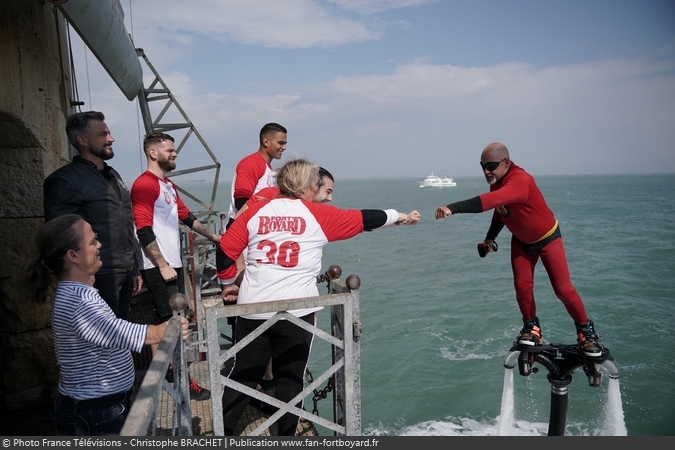 [Spoilers] Présentation > Fort Boyard 2019-05 - CéKeDuBonheur (20/07/2019) Fort-boyard-2019-officielle-equipe05-16