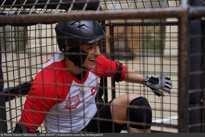 [Spoilers] Présentation > Fort Boyard 2019-06 - Pompiers Solidaires (27/07/2019) Fort-boyard-2019-officielle-equipe06-09