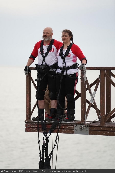 [Spoilers] Présentation > Fort Boyard 2019-06 - Pompiers Solidaires (27/07/2019) Fort-boyard-2019-officielle-equipe06-12