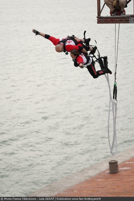 [Spoilers] Présentation > Fort Boyard 2019-06 - Pompiers Solidaires (27/07/2019) Fort-boyard-2019-officielle-equipe06-13