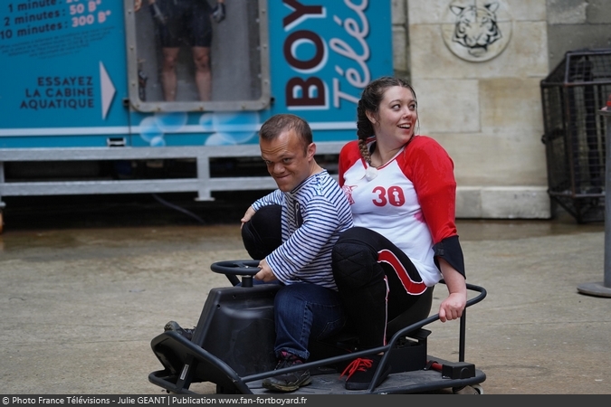 [Spoilers] Présentation > Fort Boyard 2019-06 - Pompiers Solidaires (27/07/2019) Fort-boyard-2019-officielle-equipe06-17