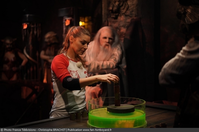 [Spoilers] Présentation > Fort Boyard 2019-07 - Fondation Tara Océan (03/08/2019) Fort-boyard-2019-officielle-equipe07-22