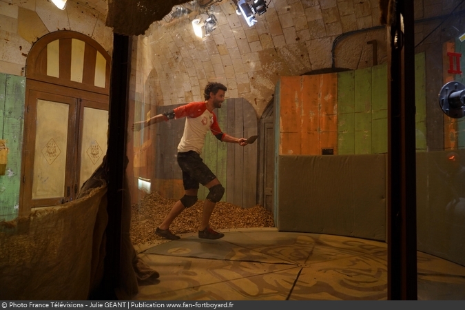 [Spoilers] Présentation > Fort Boyard 2019-08 - Enfance et Cancer (10/08/2019) Fort-boyard-2019-officielle-equipe08-02