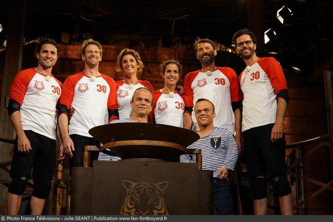 [Spoilers] Présentation > Fort Boyard 2019-08 - Enfance et Cancer (10/08/2019) Fort-boyard-2019-officielle-equipe08-20