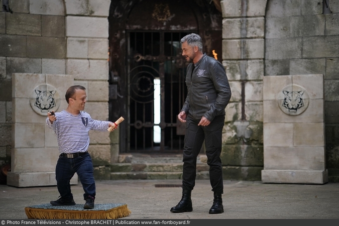 [Spoilers] Présentation > Fort Boyard 2019-11 - Oxfam France (07/09/2019) Fort-boyard-2019-officielle-equipe11-03