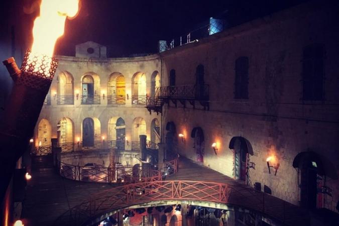 Fort Boyard 2019 - Vue nocturne de la cour intérieure (09/05/2019)