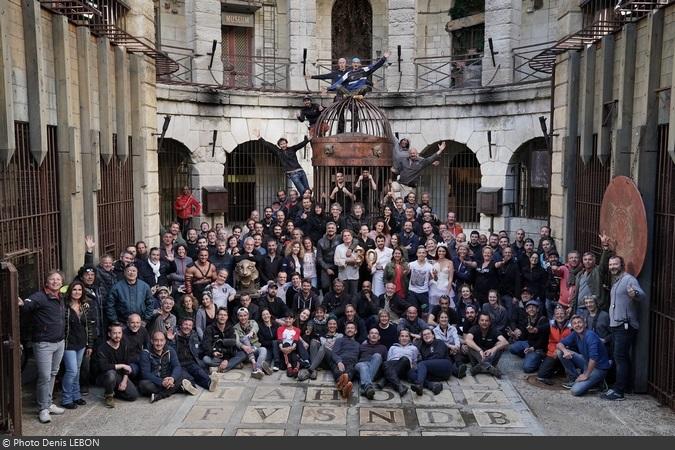 Fort Boyard 2019 - Photo de famille des équipes de tournages (24/05/2019)