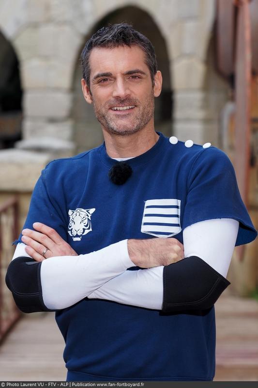  [Spoilers] Présentation > Fort Boyard 2020-03 - Magie à l'hôpital (25/07/2020) Fort-boyard-2020-officielle-equipe03-02