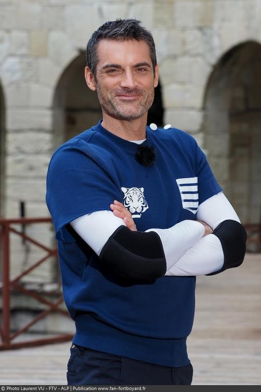  [Spoilers] Présentation > Fort Boyard 2020-03 - Magie à l'hôpital (25/07/2020) Fort-boyard-2020-officielle-equipe03-04