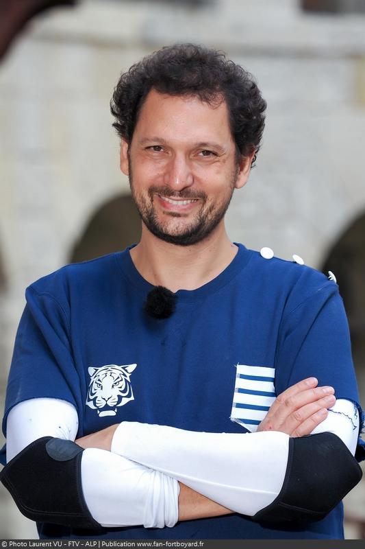  [Spoilers] Présentation > Fort Boyard 2020-03 - Magie à l'hôpital (25/07/2020) Fort-boyard-2020-officielle-equipe03-09