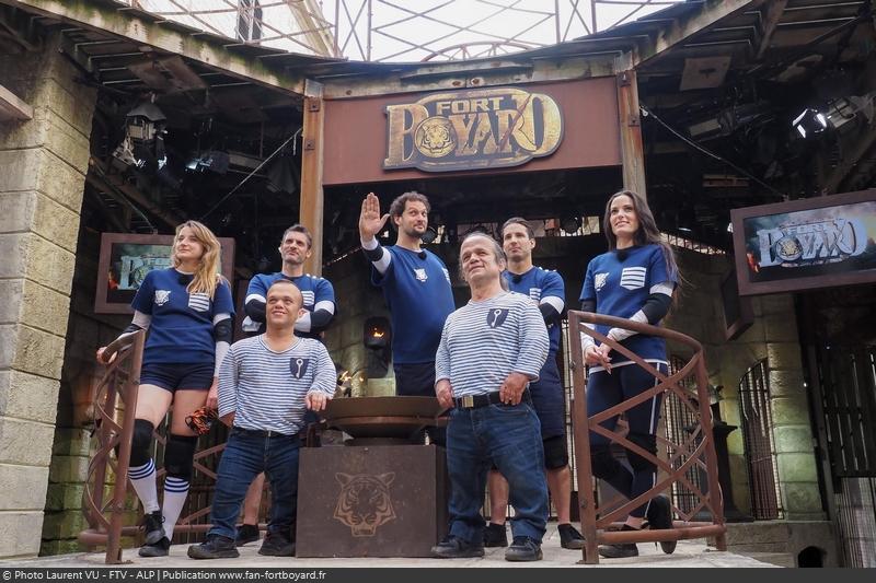  [Spoilers] Présentation > Fort Boyard 2020-03 - Magie à l'hôpital (25/07/2020) Fort-boyard-2020-officielle-equipe03-22