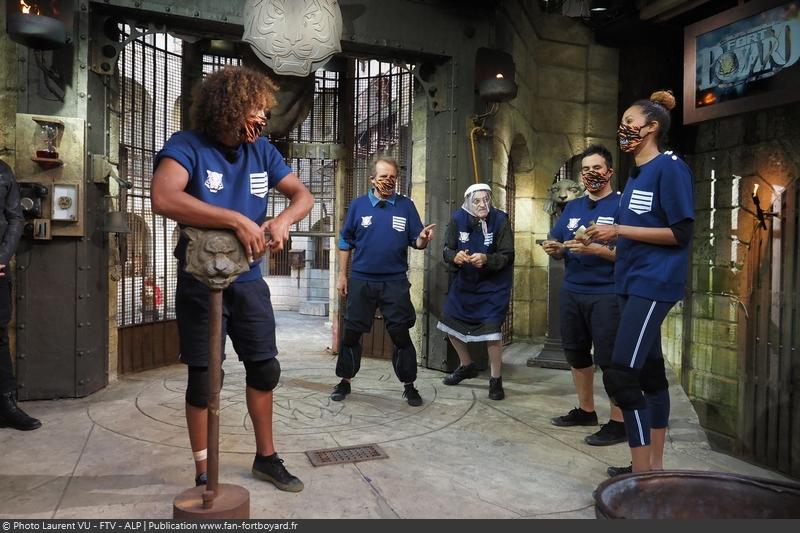 [Spoilers] Présentation > Fort Boyard 2020-06 - Fondation Hôpitaux de Paris - Hôpitaux de France (15/08/2020) Fort-boyard-2020-officielle-equipe06-22