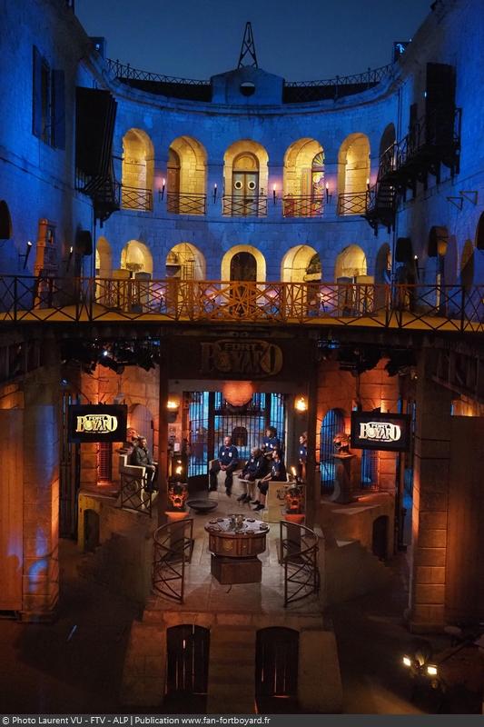 [Spoilers] Présentation > Fort Boyard 2020-06 - Fondation Hôpitaux de Paris - Hôpitaux de France (15/08/2020) Fort-boyard-2020-officielle-equipe06-32