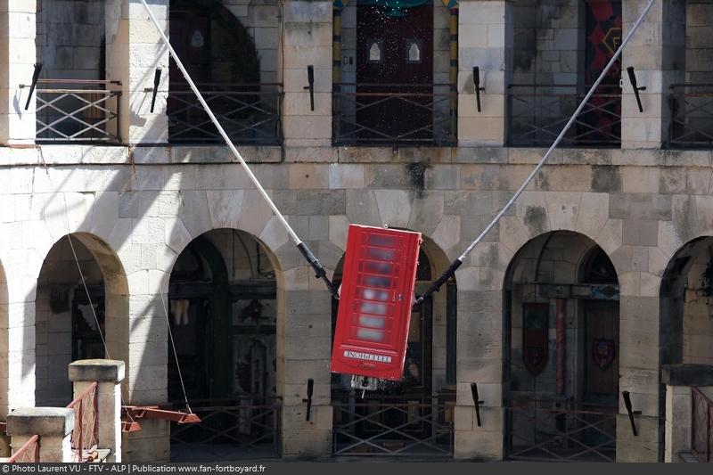 [Spoilers] Présentation > Fort Boyard 2020-10 - Fondation Maud Fontenoy (12/09/2020) Fort-boyard-2020-officielle-equipe10-28