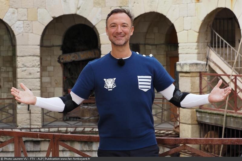 [Spoilers] Présentation > Fort Boyard 2020-11 - Mécénat Chirurgie Cardiaque (19/09/2020) Fort-boyard-2020-officielle-equipe11-04