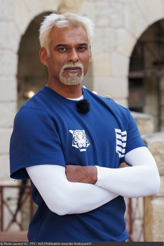 [Spoilers] Présentation > Fort Boyard 2020-11 - Mécénat Chirurgie Cardiaque (19/09/2020) Fort-boyard-2020-officielle-equipe11-10