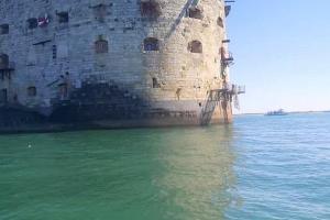 Fort Boyard 2020 - Au niveau de la Course-poursuite, deux fênetres du fort sont désormais bouchées ! (30/05/2020)