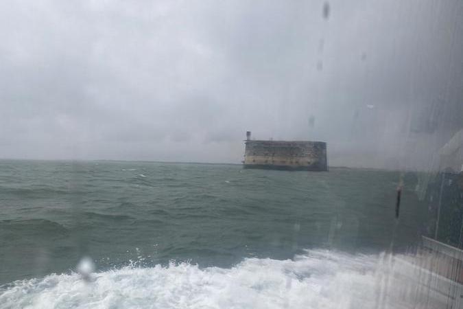 Fort Boyard 2020 - Deuxième journée de répétitions sous la pluie (11/06/2020)